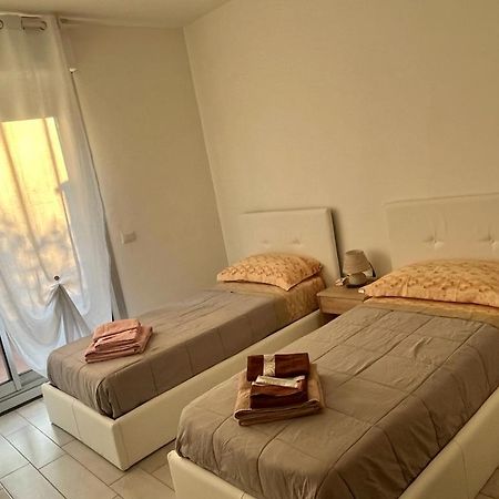 Einaudi Apartment Cologno Monzese Eksteriør bilde