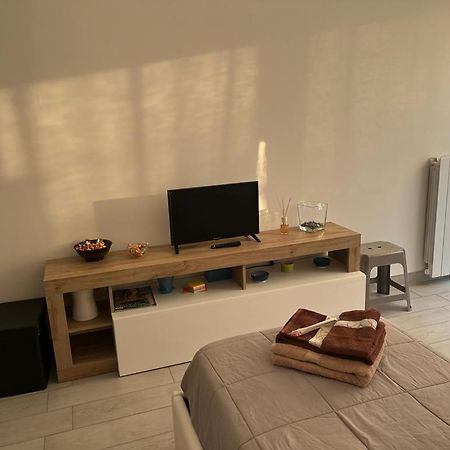 Einaudi Apartment Cologno Monzese Eksteriør bilde