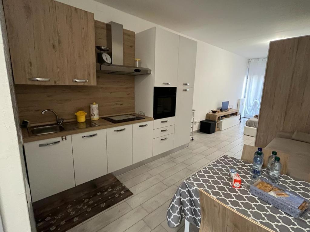 Einaudi Apartment Cologno Monzese Eksteriør bilde
