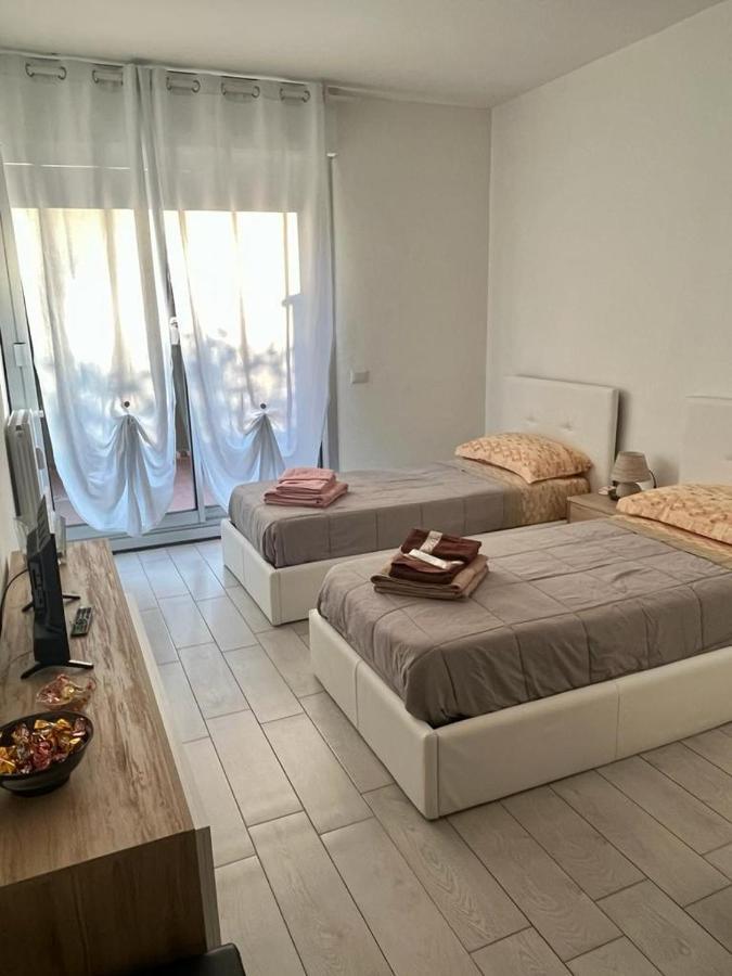 Einaudi Apartment Cologno Monzese Eksteriør bilde