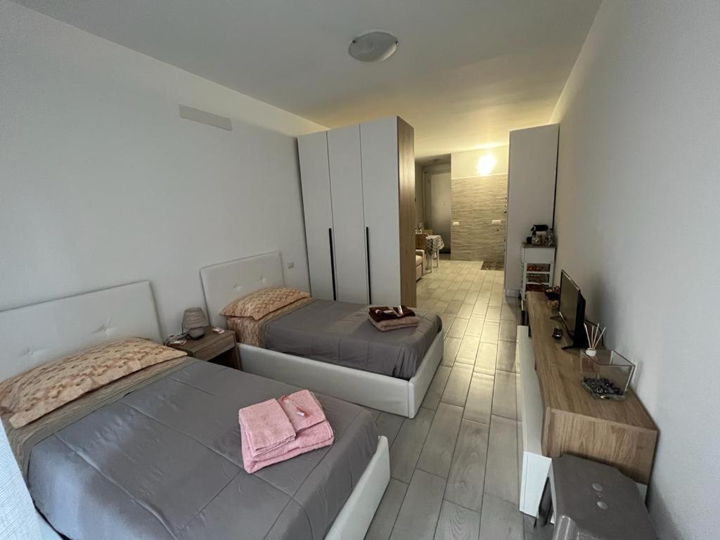 Einaudi Apartment Cologno Monzese Eksteriør bilde